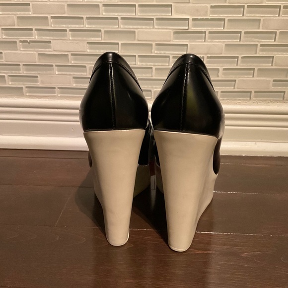 NWT MaxMara Loafers with Platform Wedge Heel NIB - Picture 3 of 10